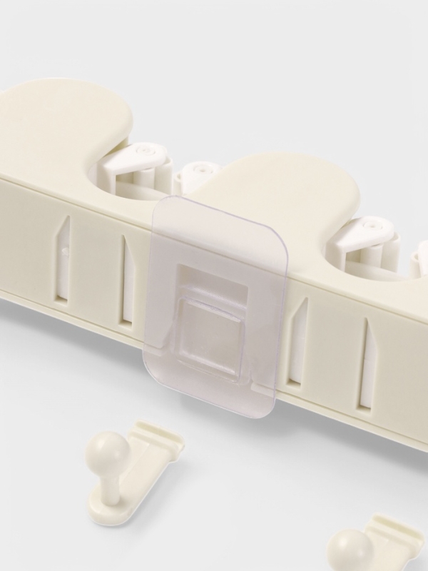 Держатель для швабр настенный самоклеящийся, 4 отделения, 33х6х6