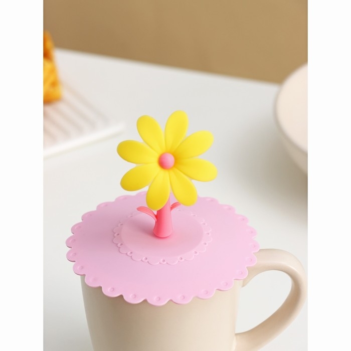 Крышка - непроливайка силиконовая Доляна &laquo;Цветочек&raquo;, d=10.5 см, розовая