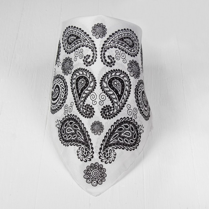 Бандана &laquo;Огурцы&raquo;, взрослая, 50х50см, цвет белый