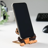 Подставка под телефон "Собачка", ламинация, 14,1х9,4 см