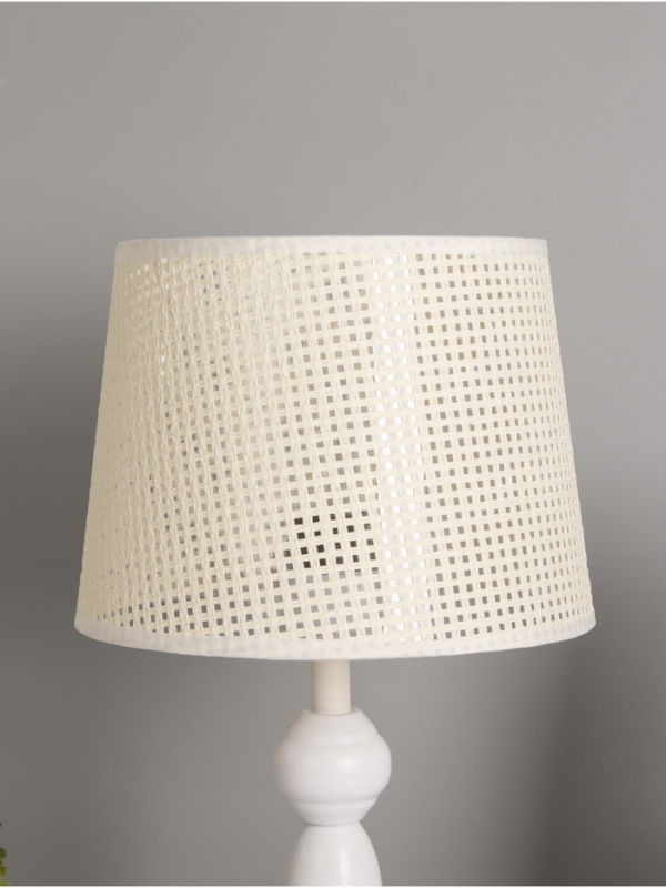 Лампа настольная BayerLux ЭКО "Василиса" 1х40Вт Е27 белый 26х26х45см