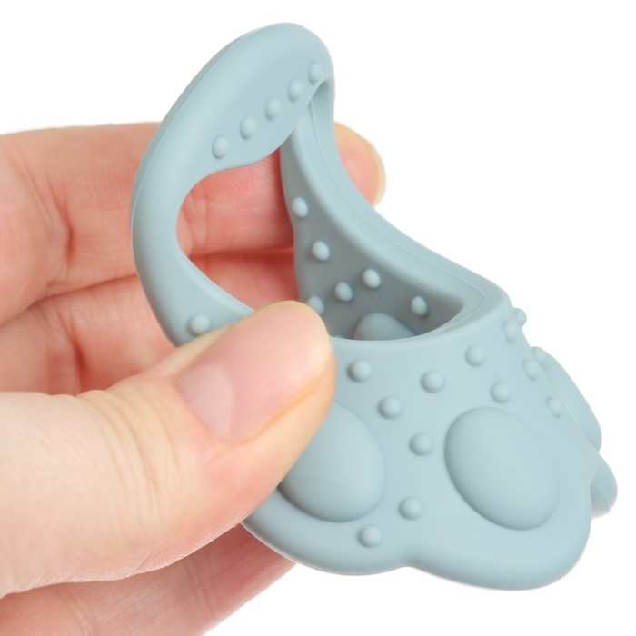 Прорезыватель силиконовый M&B &laquo;Лапка&raquo;