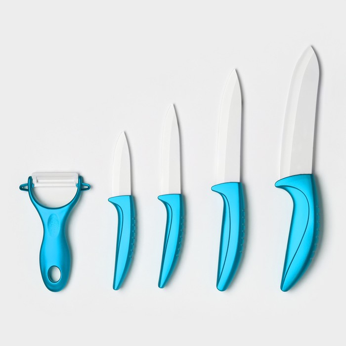 Набор кухонный на подставке &laquo;Изгиб&raquo;, 5 предметов: 4 ножа, 7,5 см, 10 см, 13 см, 15 см, овощечистка, цвет синий