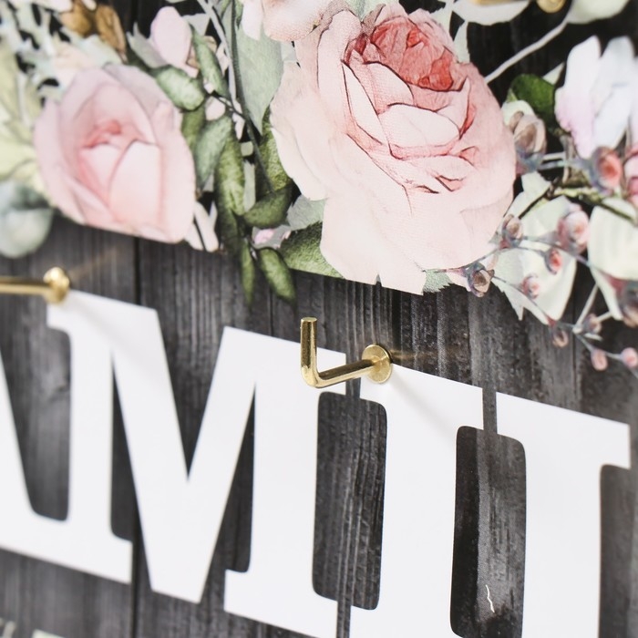 Ключница открытая "Family"  5 крючков,  23х32 см