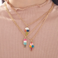 Кулоны &laquo;Неразлучники&raquo; виды мороженого, цветные в золоте, 45 см