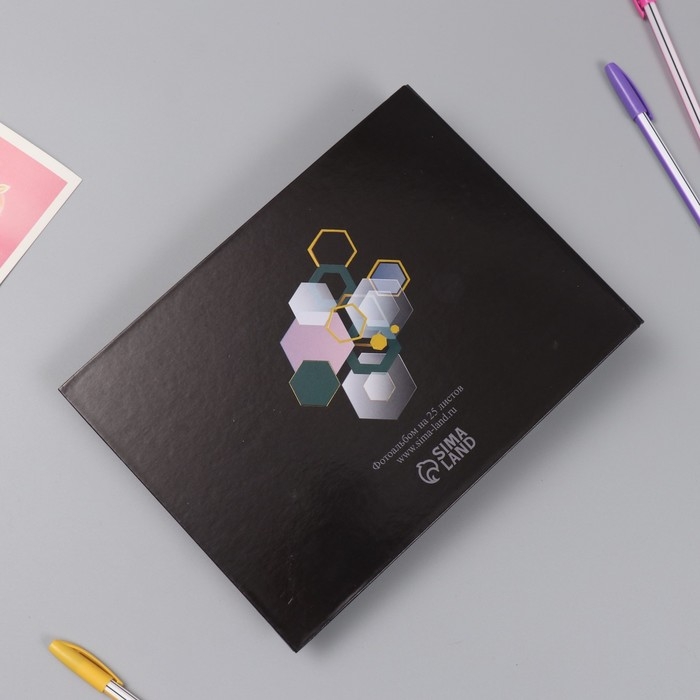 Фотоальбом 25 листов (наклейки+кольца) "Геометрия" тиснение золото 19х27х3 см