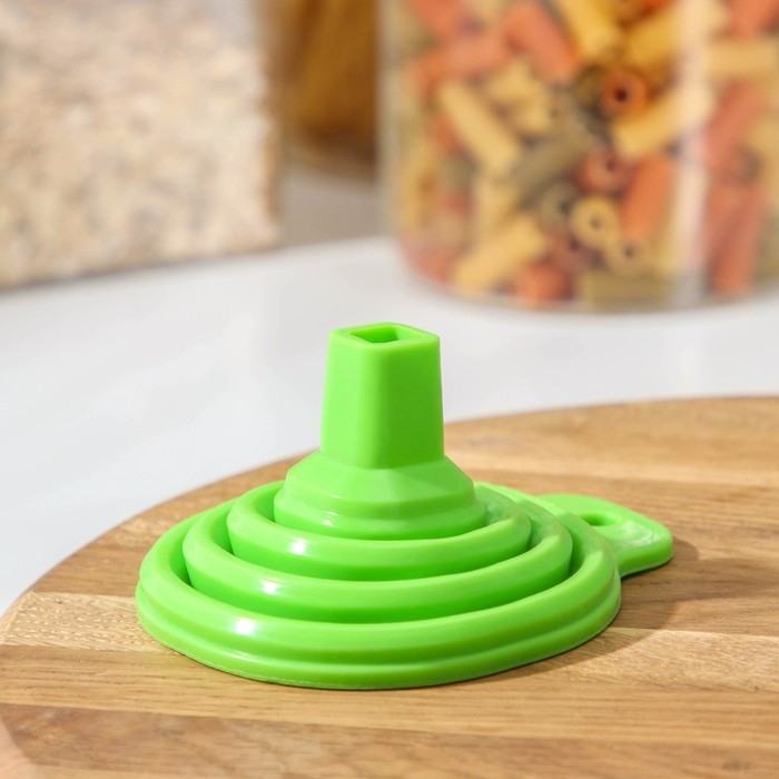 Воронка складная Доляна «Квадро», 7×9 см, цвет МИКС Воронка складная Доляна «Квадро», 7×9 см, цвет МИКС