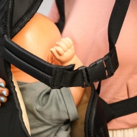 Рюкзак кенгуру для малыша &laquo;Сидим и лежим&raquo;, цвет черный