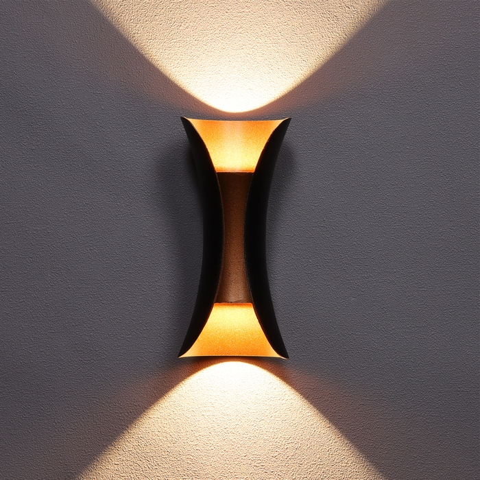 Светильник фасадный &laquo;Элегант&raquo;, FSD-090, 6 Вт, 3000К, IP65, 220 В, металл, черно-золотистый   1008543