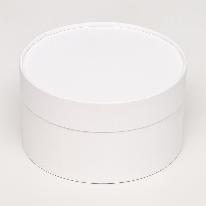 Подарочная коробка "Алмаз" белый, завальцованная без окна, 18 х 10 см