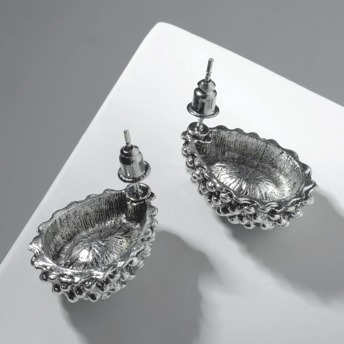 Серьги со стразами «Морское сияние», цвет изумрудный в чернёном серебре Серьги со стразами «Морское сияние», цвет изумрудный в чернёном серебре