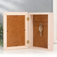 Ключница "Колибри" молочный дуб 15х21 см Ключница "Колибри" молочный дуб 15х21 см