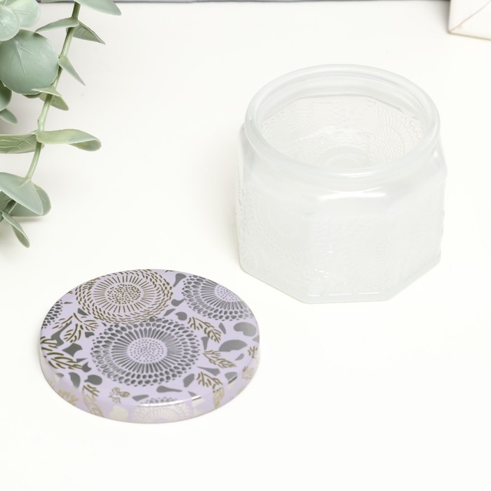 Банка для свечей стекло с крышкой "Цветочная" белая, многогранник 5х7х7 см