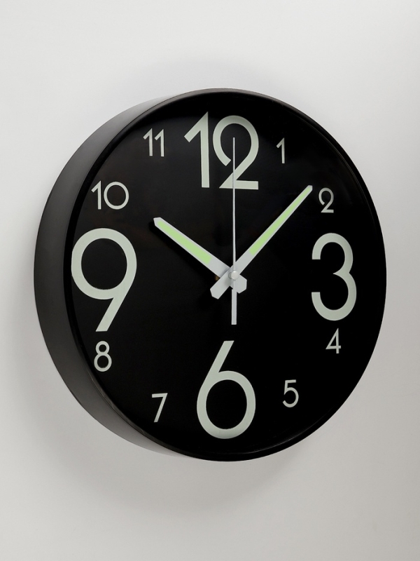 Часы настенные интерьерные &laquo;Классика&raquo;, плавный ход, светящиеся, d-25 см