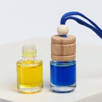 Ароматизатор в автомобиль на 23 Февраля (2 шт) &laquo;Осторожно! Крутой мужик!&raquo;, аромат: цитрус, новая машина