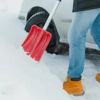 Лопата автомобильная пластиковая, ковш 240 &times; 300 мм, с алюминиевой планкой, алюминиевый черенок (длина &plusmn; 7 см), цвет МИКС