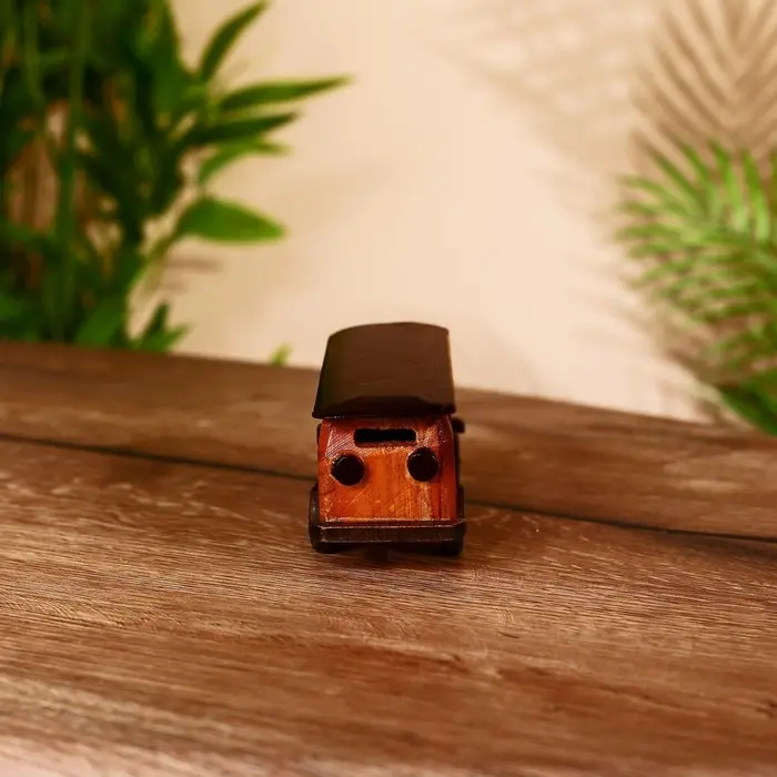Сувенир "Автобус" тиковое дерево 13х4,5х7 см