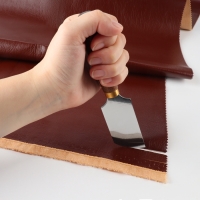 Шорный нож для работы с кожей Premium, скошенный, 18 &times; 3,5 см