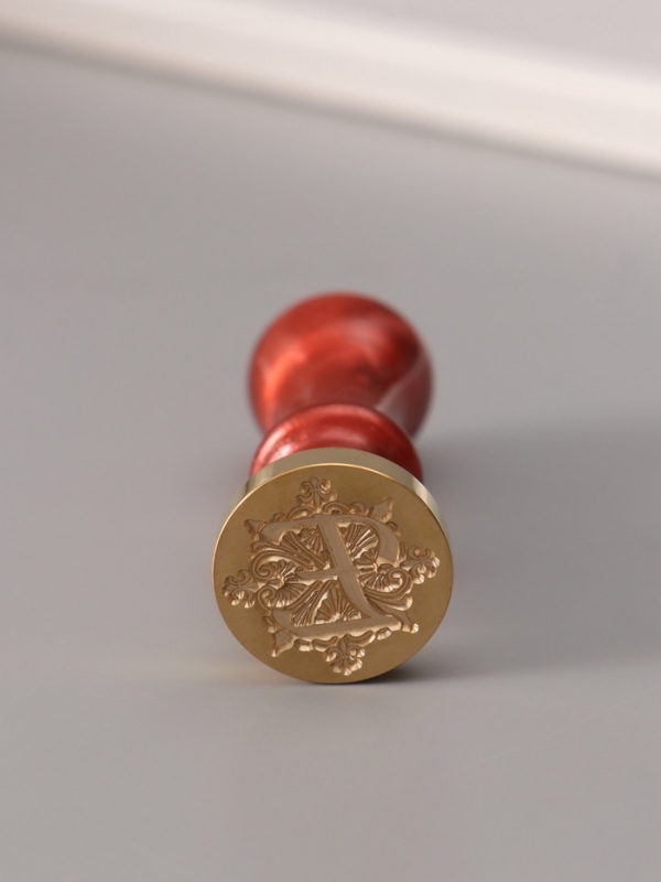 Печать для сургуча с пластиковой ручкой Печать для сургуча с пластиковой ручкой "Буква E на вензеле" 2,5х2,5х6,3 см