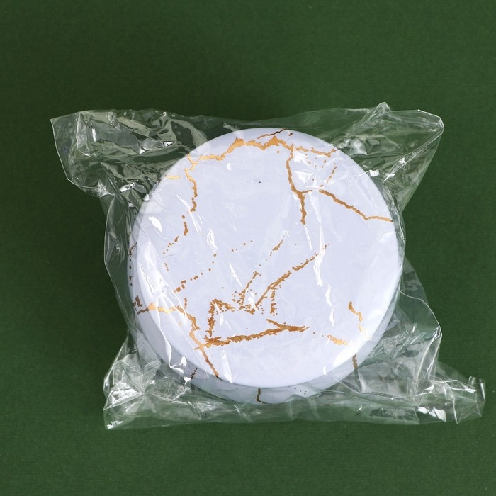 Новогодняя ароматическая свеча в банке &laquo;Новый год: Shine bright&raquo;, аромат бабл гам, 6 х 6 х 4 см.