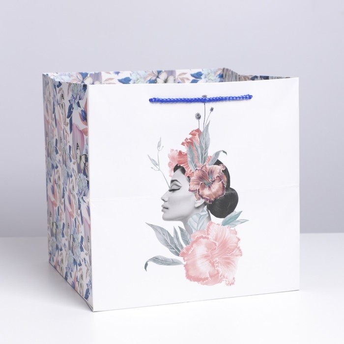 Пакет подарочный квадратный, упаковка, &laquo;Сияй&raquo;, 30 х 30 х 30 см