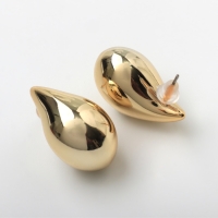 Серьги пластик &laquo;Капля&raquo; изогнутая мини, цвет золото