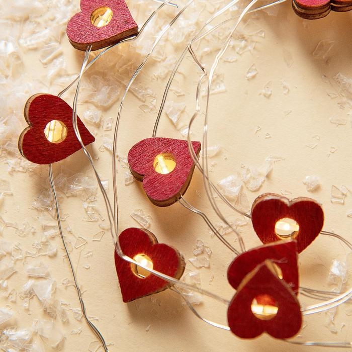 Гирлянда &laquo;Нить&raquo; 2 м роса с насадками &laquo;Сердце&raquo;, IP20, серебристая нить, 20 LED, батарейки ААх2 (нет в комплекте), свечение тёплое белое