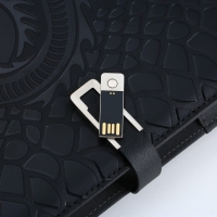 Ежедневник со встроенным зарядным устройством 8000 мАh и флешкой 16 ГБ &laquo;Дракон&raquo;, 17,5 х 3,8 х 23,3 см.