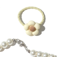 Комплект детский &laquo;Выбражулька&raquo; 3 предмета: 2 резинки, бусы, жемчуг, цвет бежевый