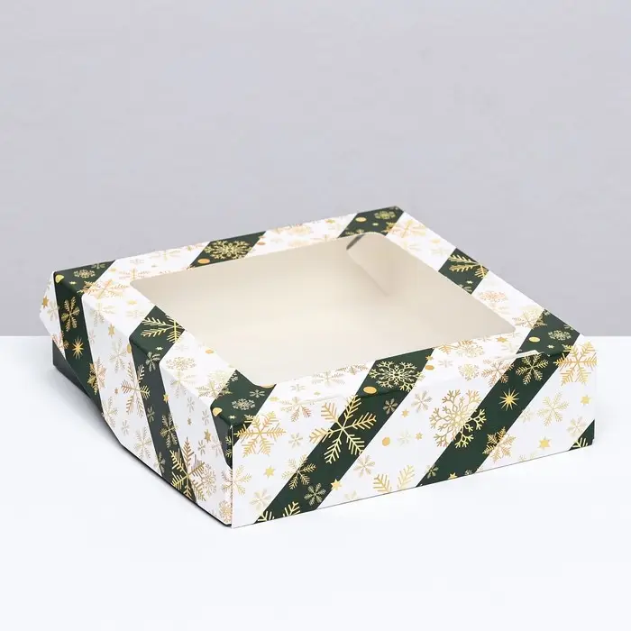 Коробка подарочная новогодняя складная с окном &laquo;Снежинка&raquo;, 15&times;15&times;4 см