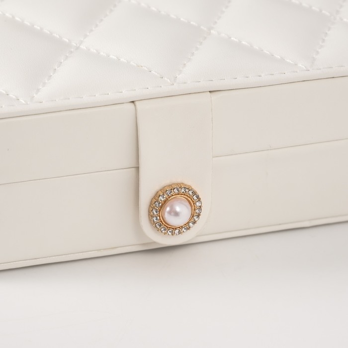 Шкатулка кожзам для украшений Шкатулка кожзам для украшений "Стёганная. Ромбы" белая 11х16х5 см