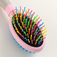 Двусторонняя щётка - расческа с волнистыми зубьями, средняя, 6 х 19 см, розовая Двусторонняя щётка - расческа с волнистыми зубьями, средняя, 6 х 19 см, розовая