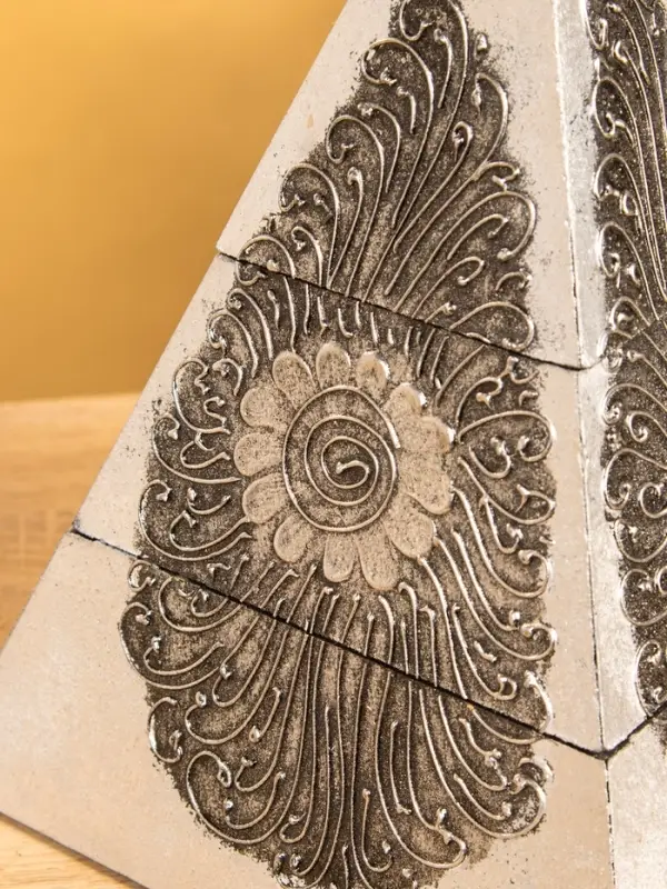 Шкатулка "Пиамидка" 21х21х31 см, МДФ, цв. серебро