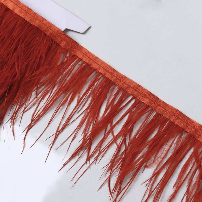 Тесьма с перьями страуса, 8-10 см, 5 &plusmn; 0,5 м, цвет алый
