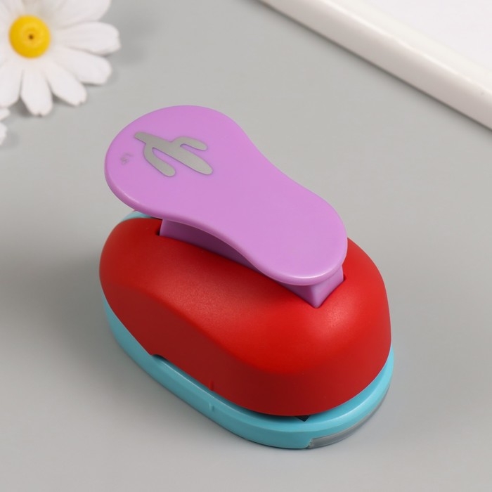 Дырокол фигурный рисунок 3,8х3,8 см "Кактус длинный" 7х5,2х9,2 см, МИКС