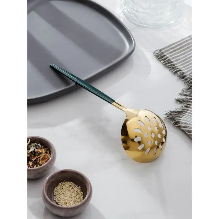 Шумовка из нержавеющей стали Magistro &laquo;Грэйс&raquo;, h=24,5 см, цвет ручки зелёный, цвет головы золотой