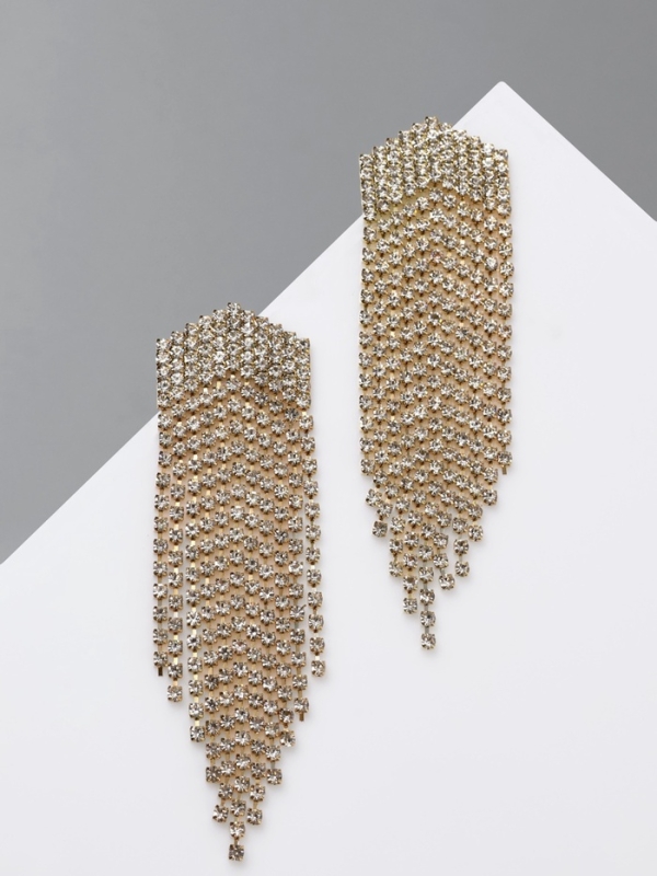 Серьги висячие со стразами &laquo;Водопад&raquo; мягкий ромб, цвет белый в серебре