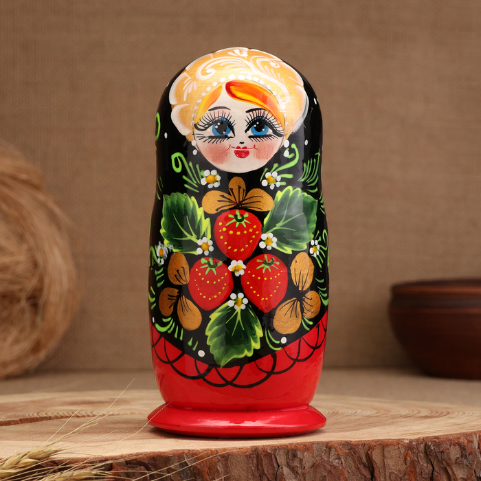 Матрёшка «Земляничка», красное платье, 5 кукольная, 15 см Матрёшка «Земляничка», красное платье, 5 кукольная, 15 см