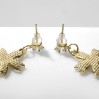 Серьги со стразами «Цветы» литл, цвет белый в золоте Серьги со стразами «Цветы» литл, цвет белый в золоте