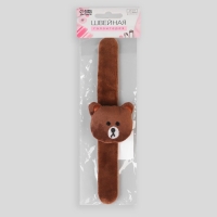 Игольница на браслете &laquo;Мишка&raquo;, 23 &times; 6,5 см, цвет тёмно-коричневый