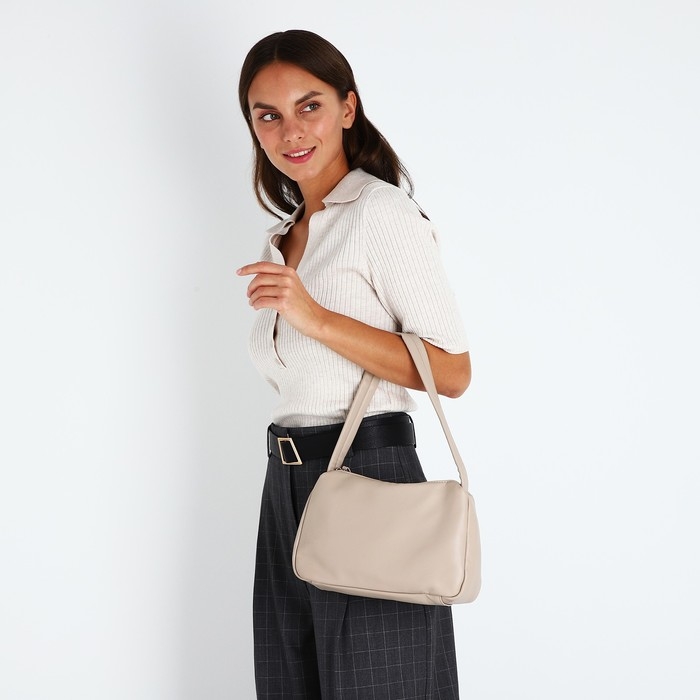 Сумка женская на молнии, цвет бежевый