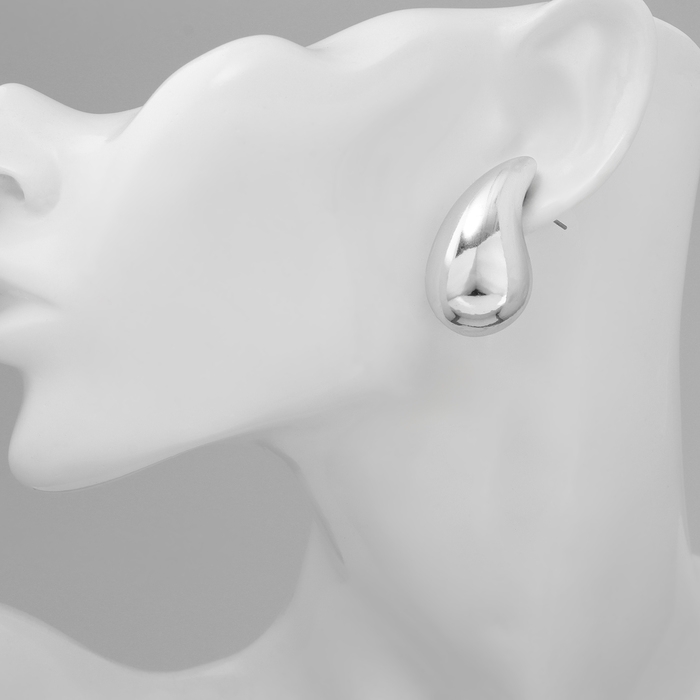 Серьги пластик &laquo;Капля&raquo; крупная, цвет серебро