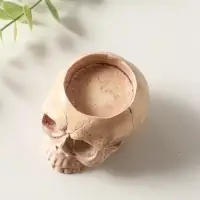 Подсвечник "Череп" эффект состаривания, слоновая кость