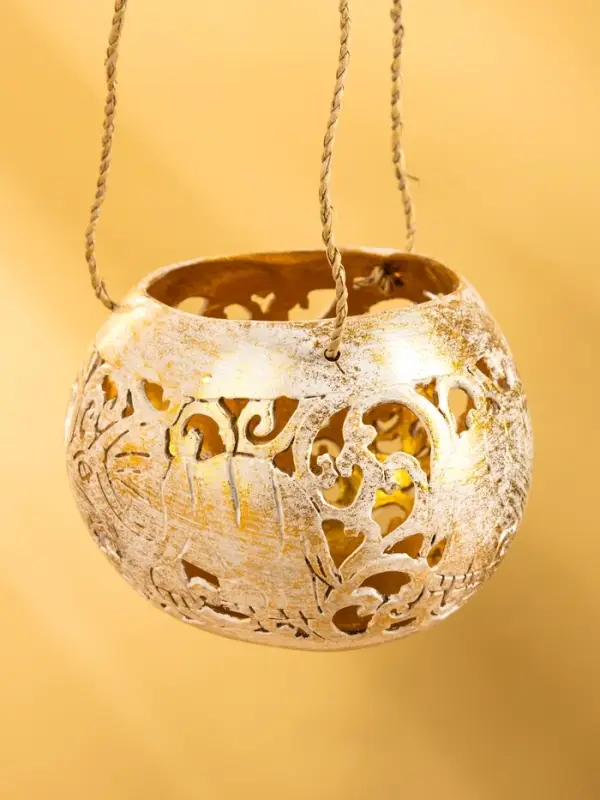 Подсвечник подвесной из кокоса, 9-11 см, бело-золотой