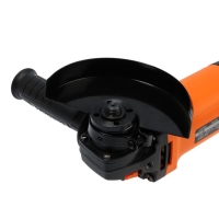 Угловая шлифмашина PATRIOT AG 135LE, 950 Вт, 11000 об/мин, 125 мм, тонкая рукоятка Угловая шлифмашина PATRIOT AG 135LE, 950 Вт, 11000 об/мин, 125 мм, тонкая рукоятка