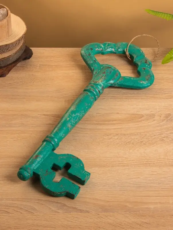 Сувенир &laquo;Ключ от счастья&raquo;, 21&times;4.5&times;50 +/- 3 см, дерево, зелёный