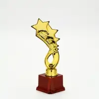 Наградная фигура "4 звезды" на красной подставке КОРОБКА