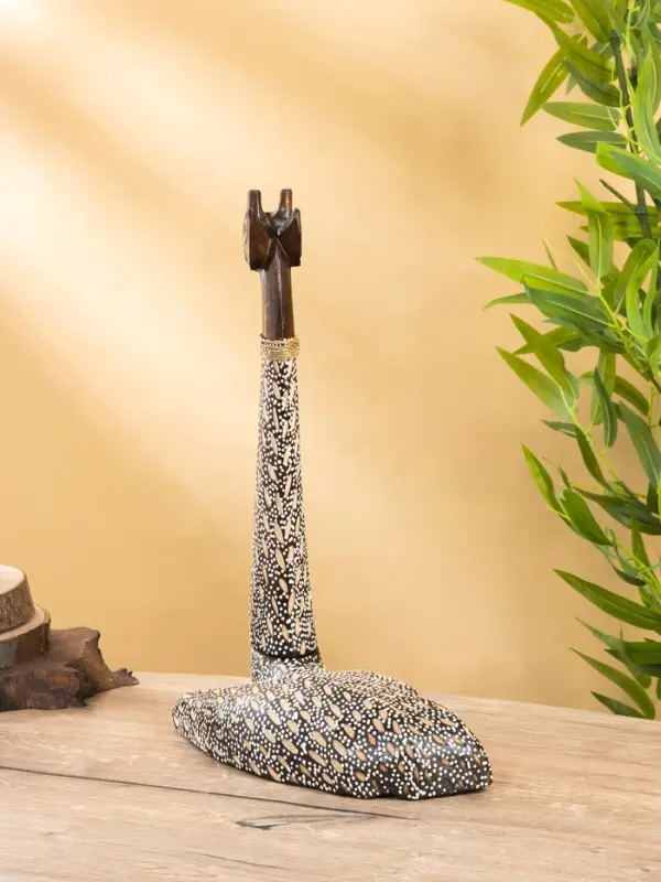 Сувенир "Жираф" дерево 25х13х40 см, бежево-коричневый