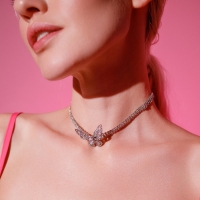 Чокер &laquo;Бабочка&raquo; крупная, цвет белый в серебре, 30 см