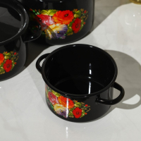 Набор кастрюль «Жостово», 3 предмета: 1,5 л, 2,9 л, 4,5 л, эмалированные крышки, индукция Набор кастрюль «Жостово», 3 предмета: 1,5 л, 2,9 л, 4,5 л, эмалированные крышки, индукция